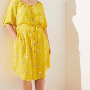 Yellow summer dress with tie waist